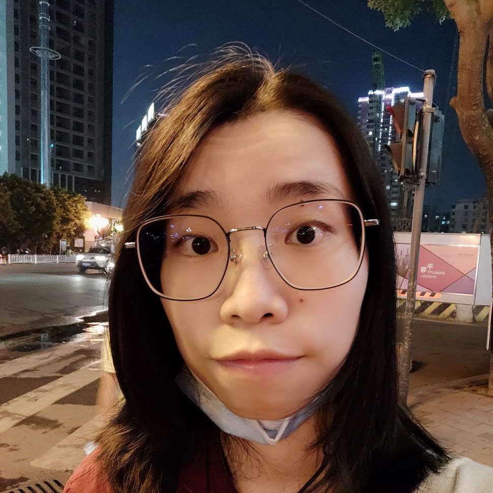 ALexaLau的照片