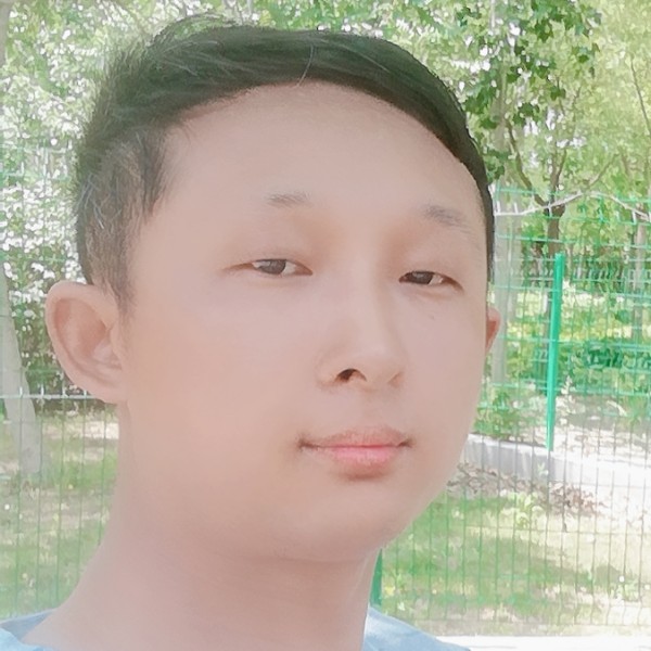 纯情挽手青衫的照片