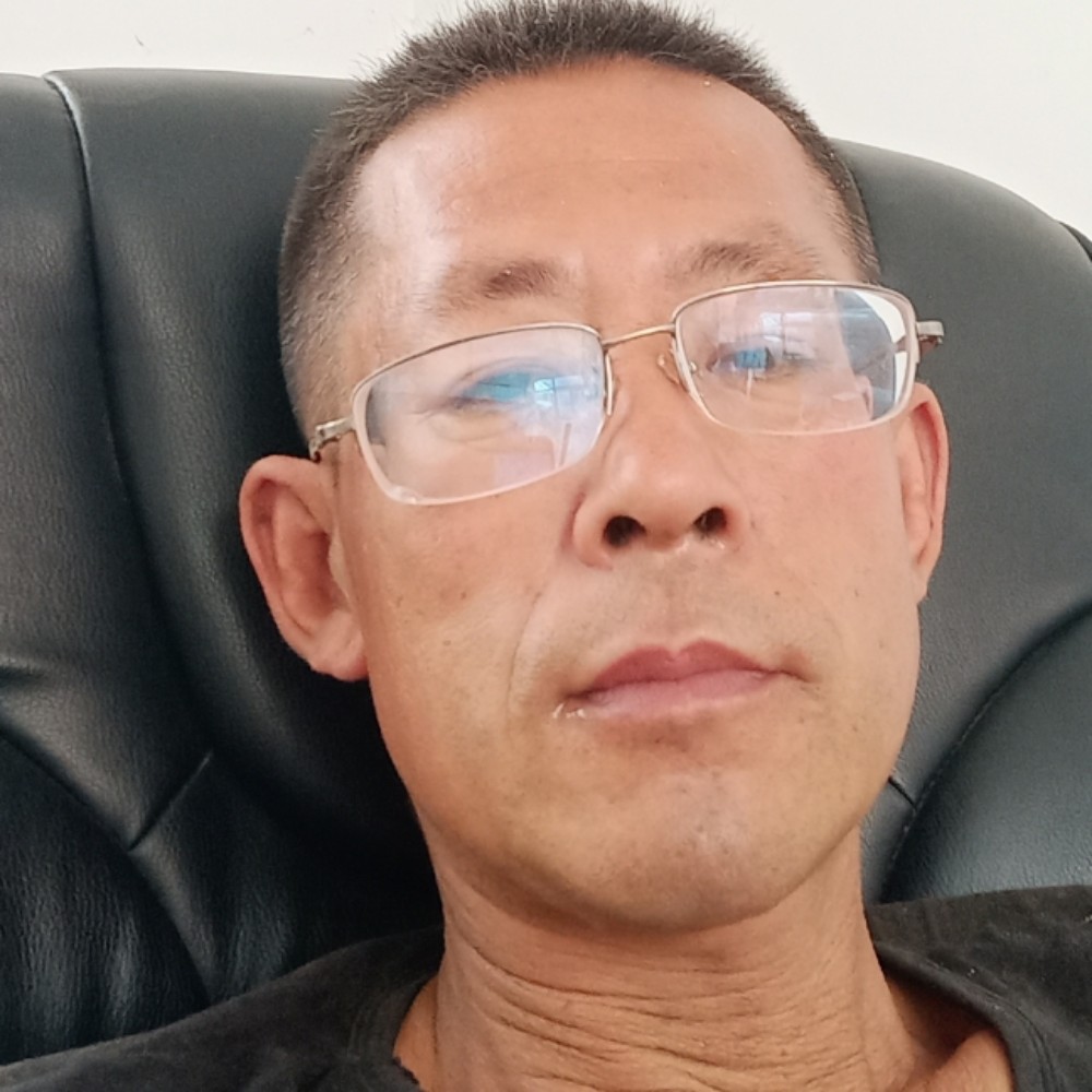 奋斗泪了砖头的照片