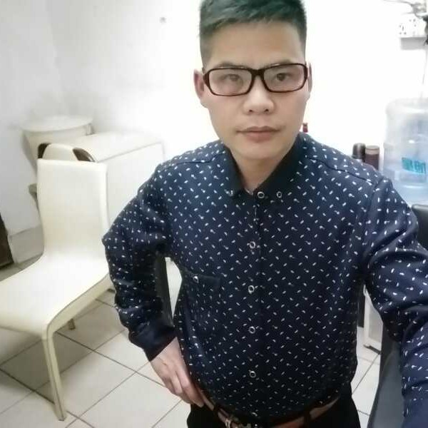 独身者的照片