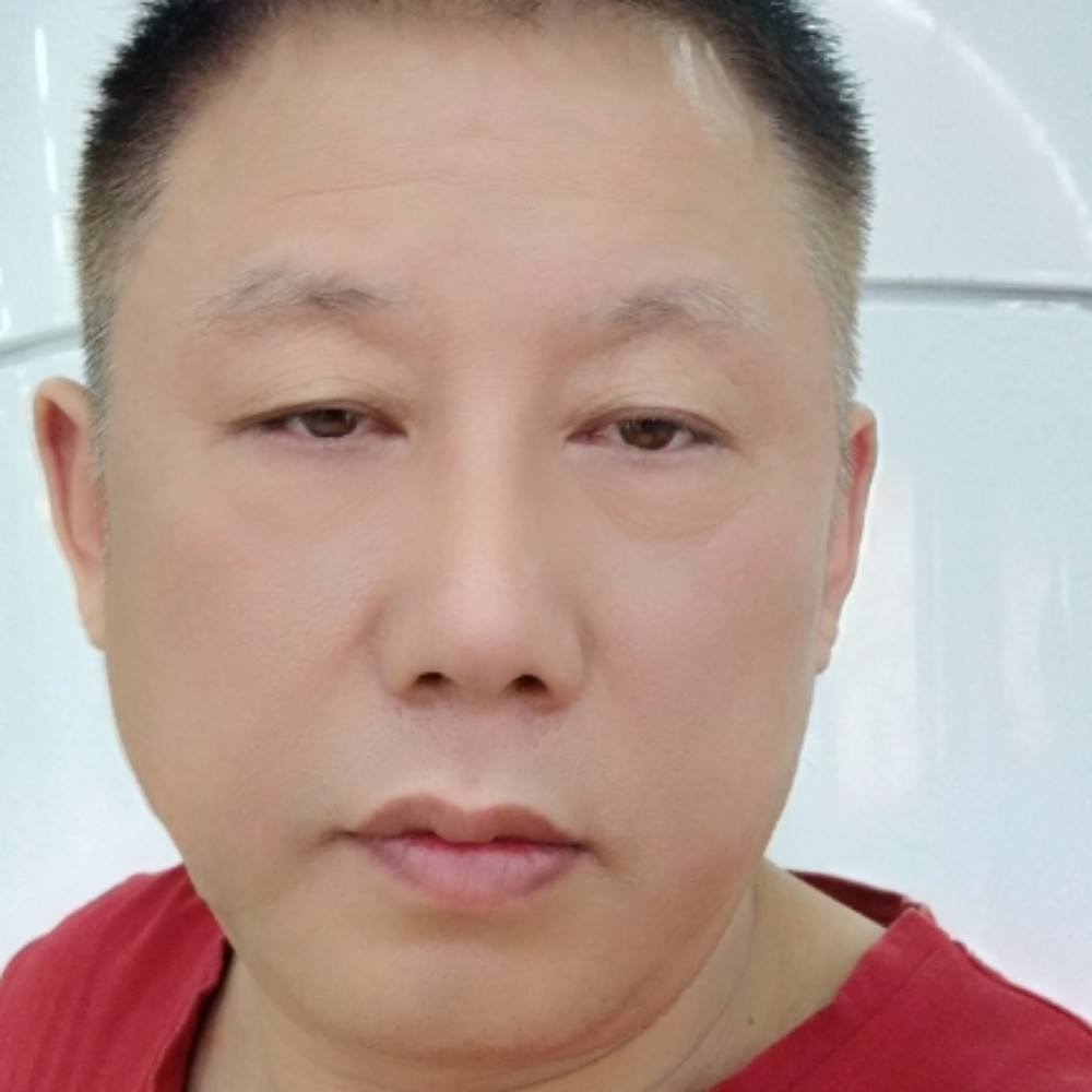 何劲松的照片