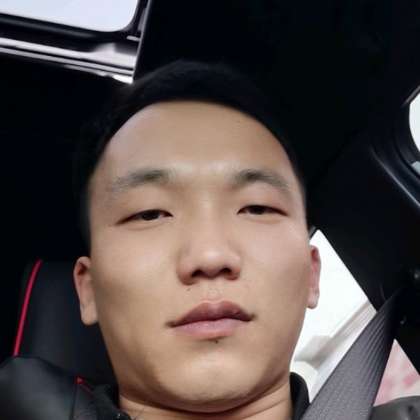 坚强戒指体检的照片