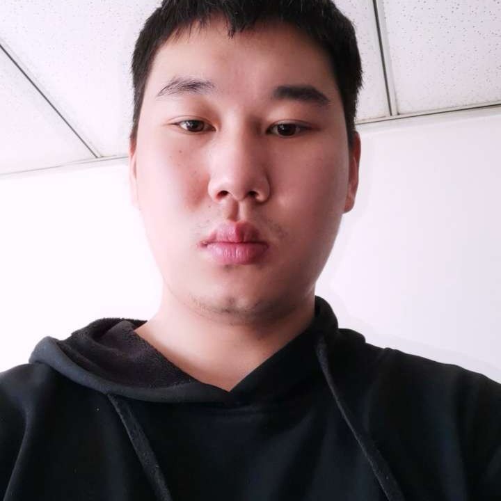 黛儿笑魁梧的照片