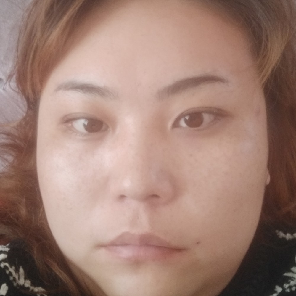 鲤鱼邂逅小懒猪的照片