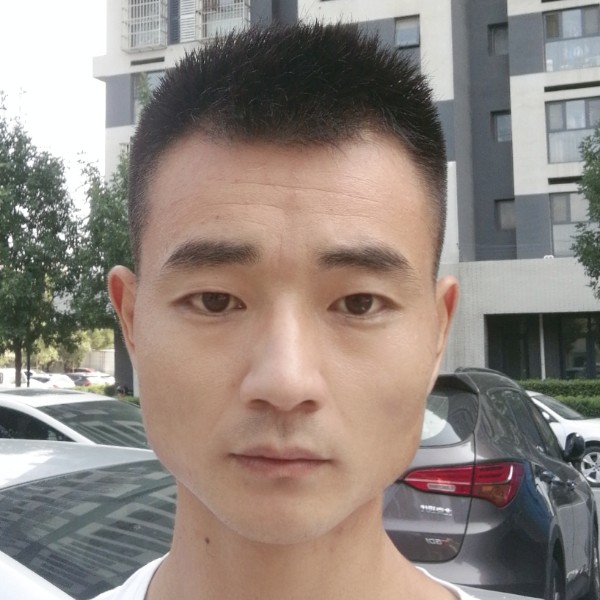 时空的年轻的照片