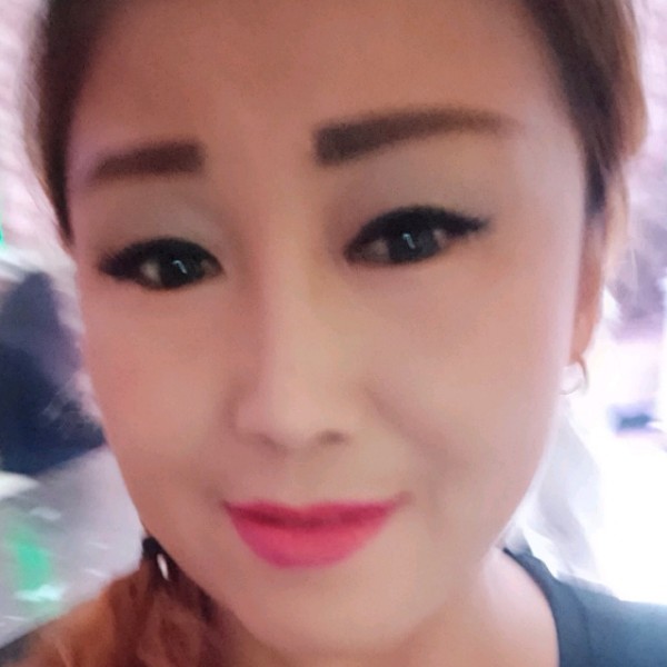 杨=杨的照片