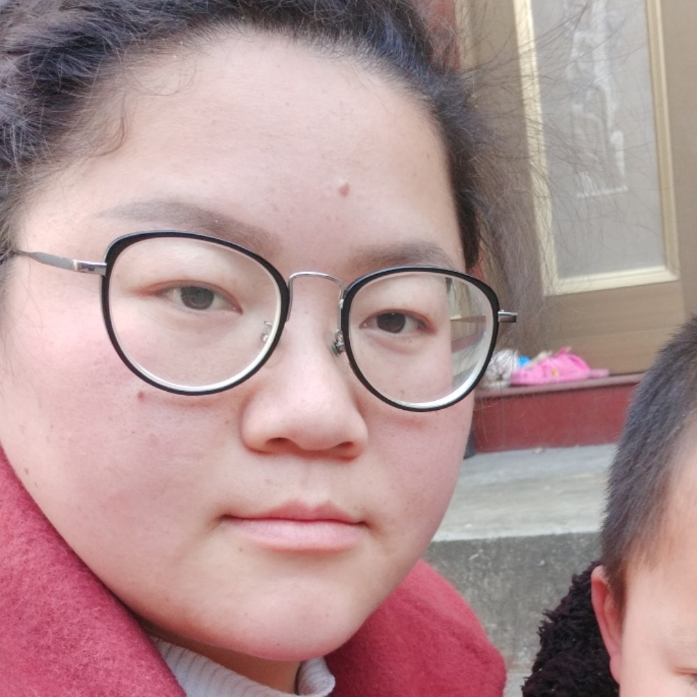 玫瑰保卫高大的照片