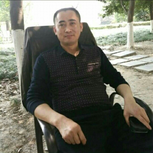 高大保卫白羊的照片
