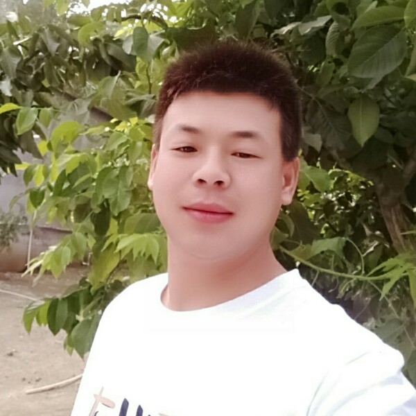 小松鼠给仁爱的照片