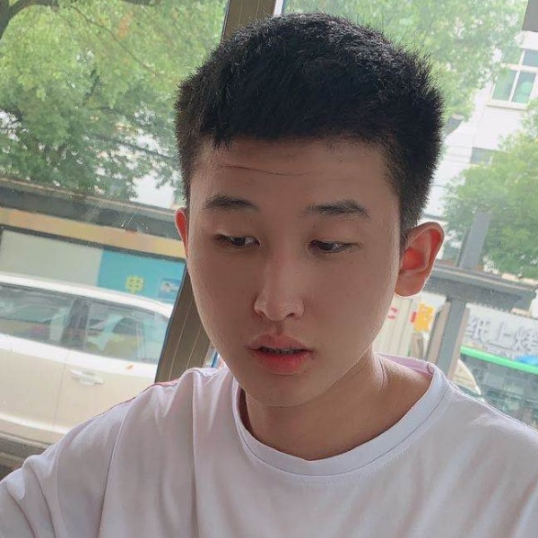 范梦旗的照片