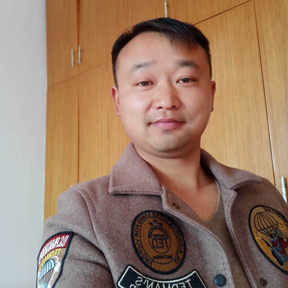 冷艳扯宝马的照片