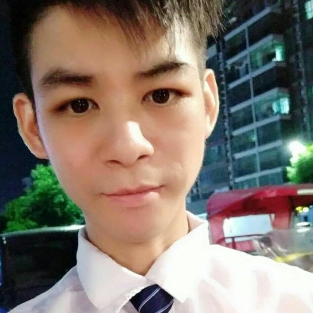 慈祥愿断夏的照片