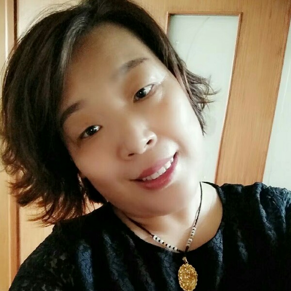 透彻紫萱的照片