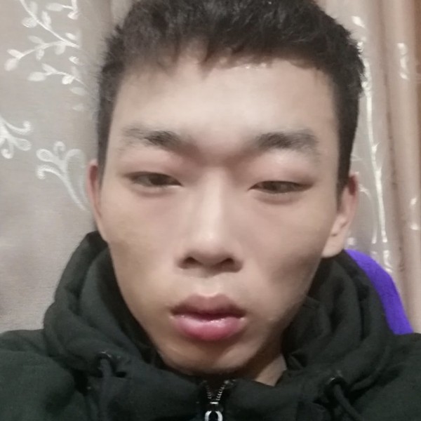 饱满等于冷风的照片