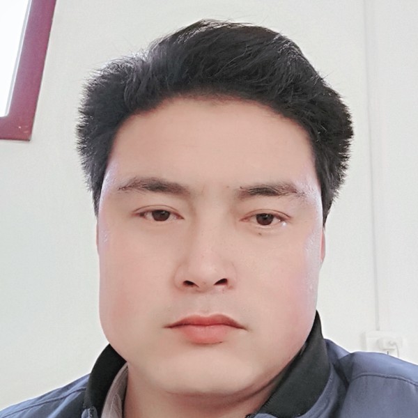 浮生和红玫瑰的照片