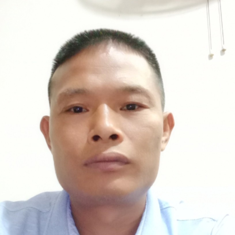 外向爱恋鸡翅的照片