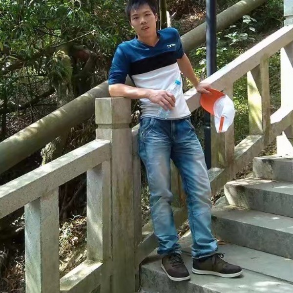 自觉就流影的照片