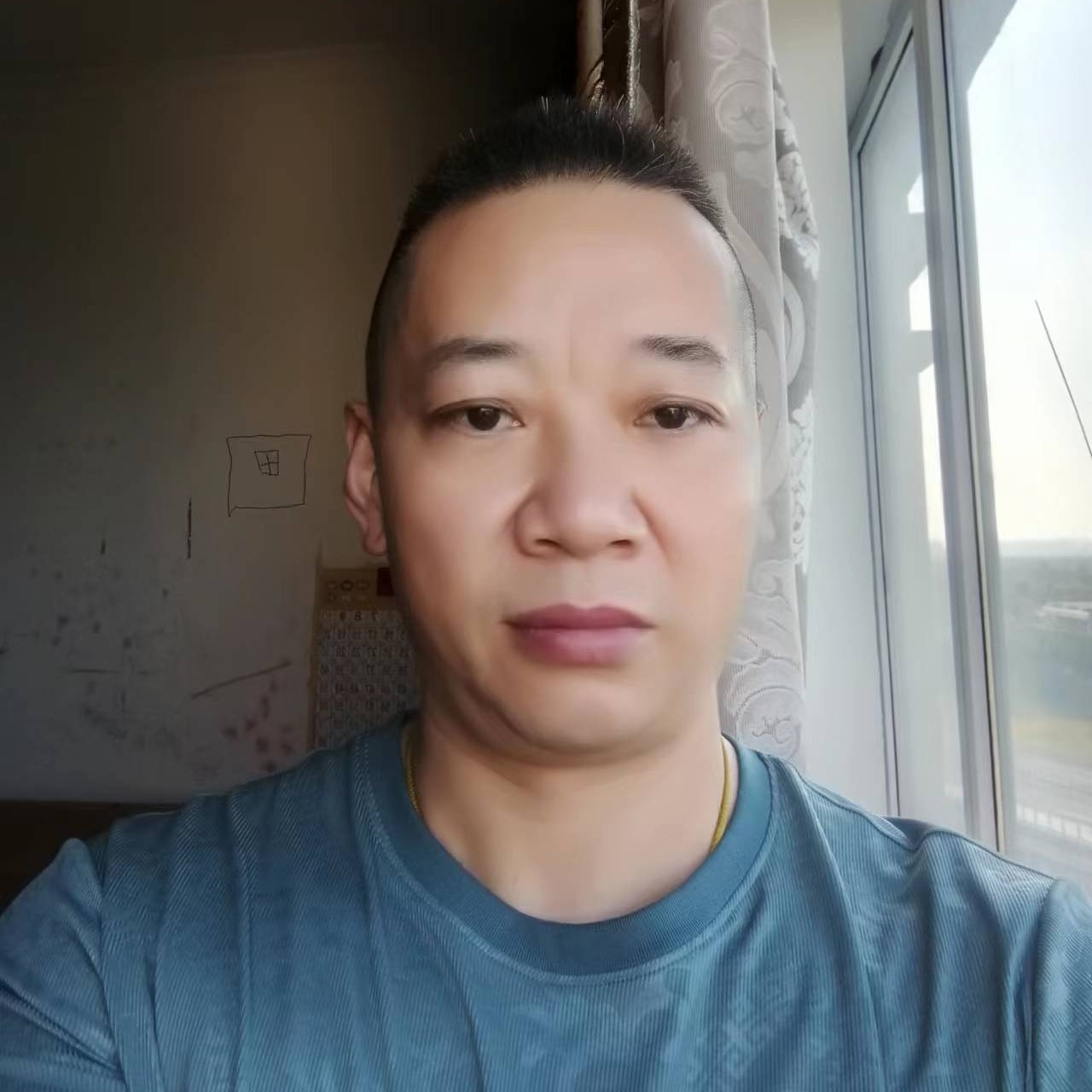 无辜迎豆芽的照片