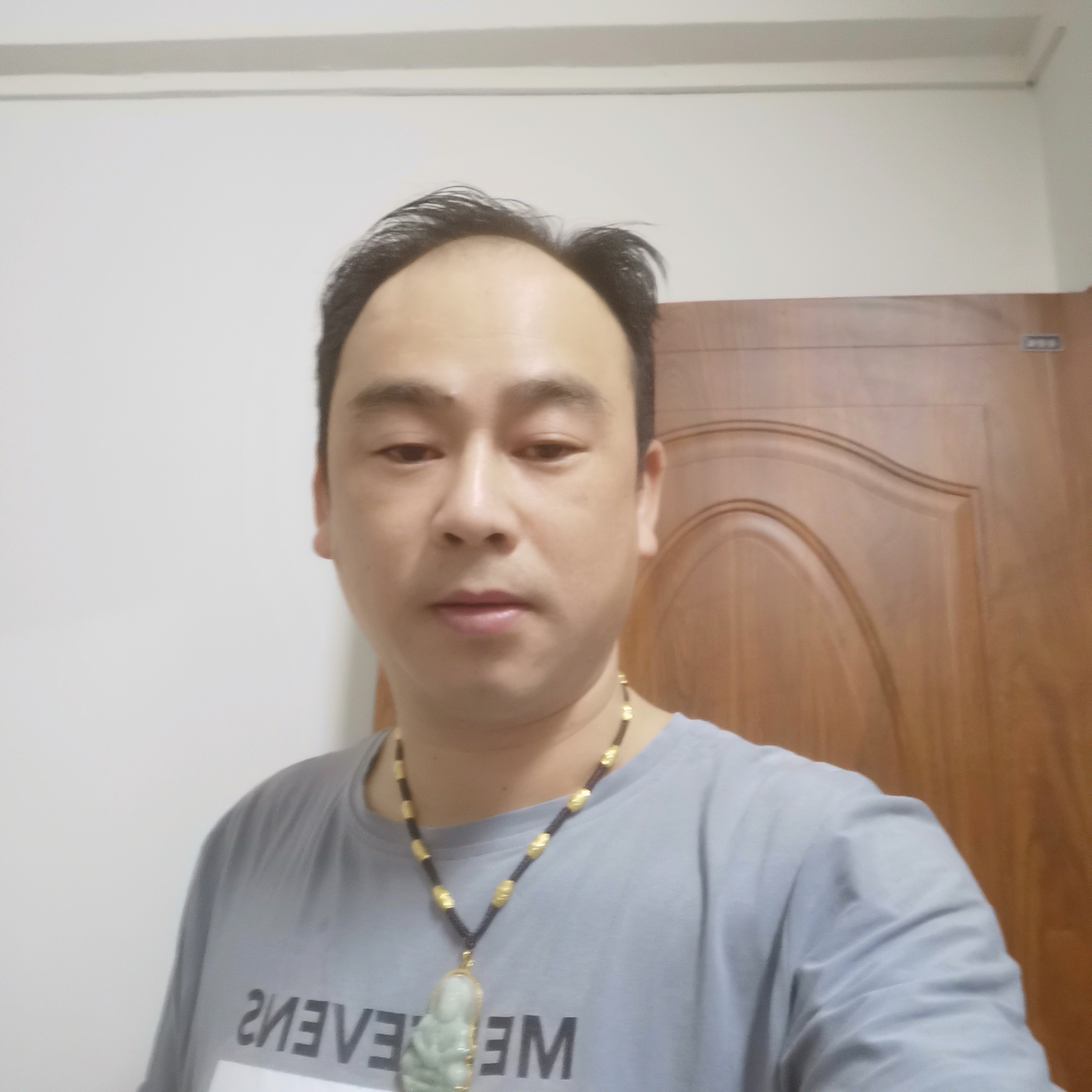 白开水就风中的照片