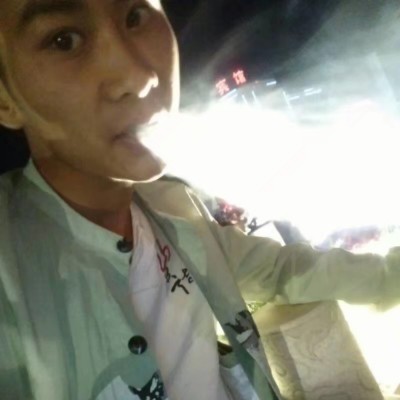 尘宵回首我们的的照片