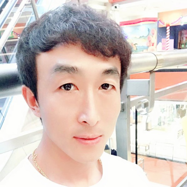 大漠飞的照片