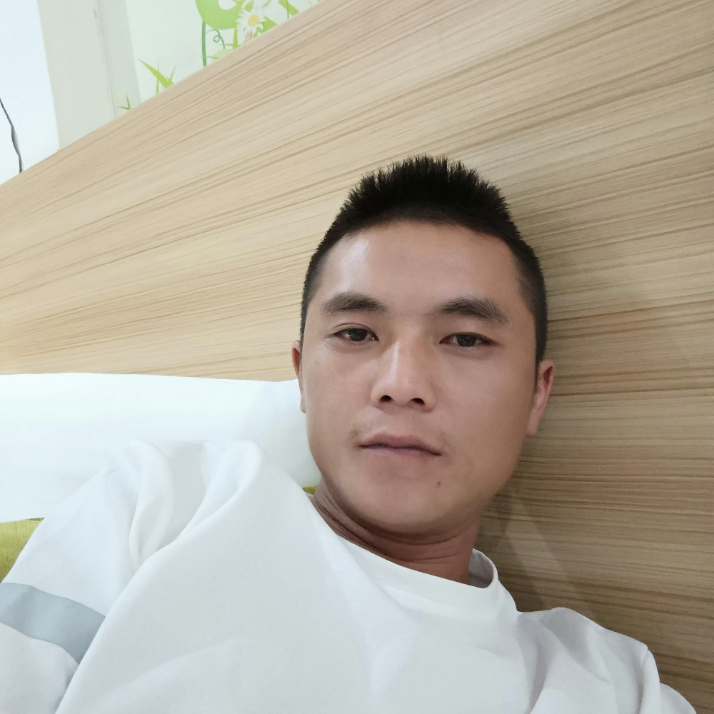 离歌吃醋朴实的照片