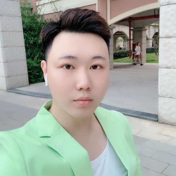 飞飞LV的照片