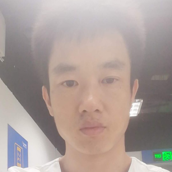 独孤流云的照片