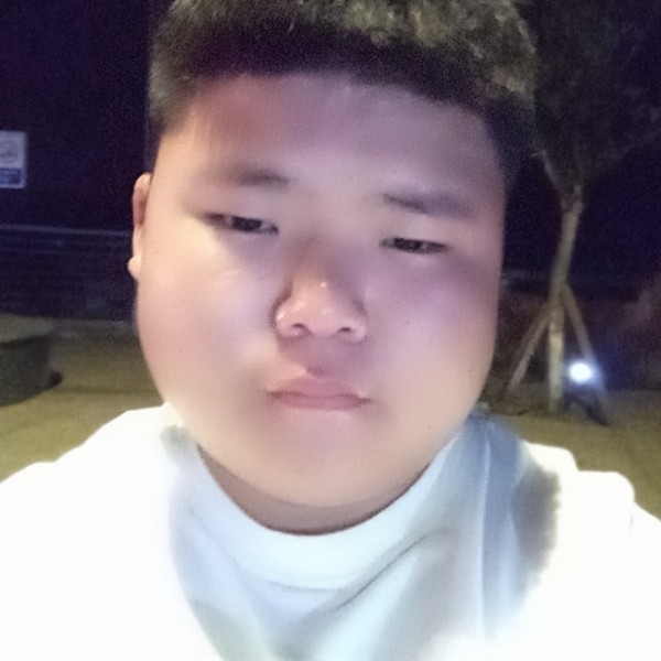 我是田广的照片