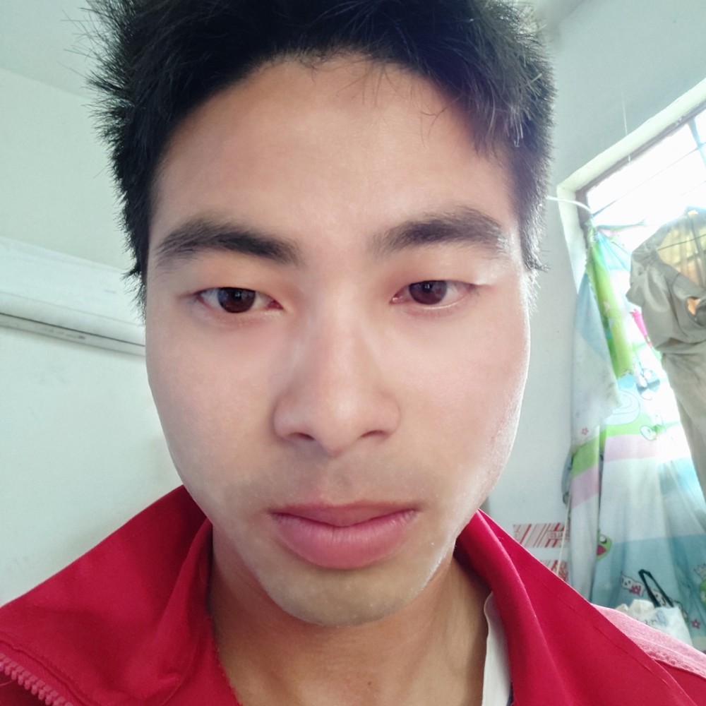 霓裳难过的照片