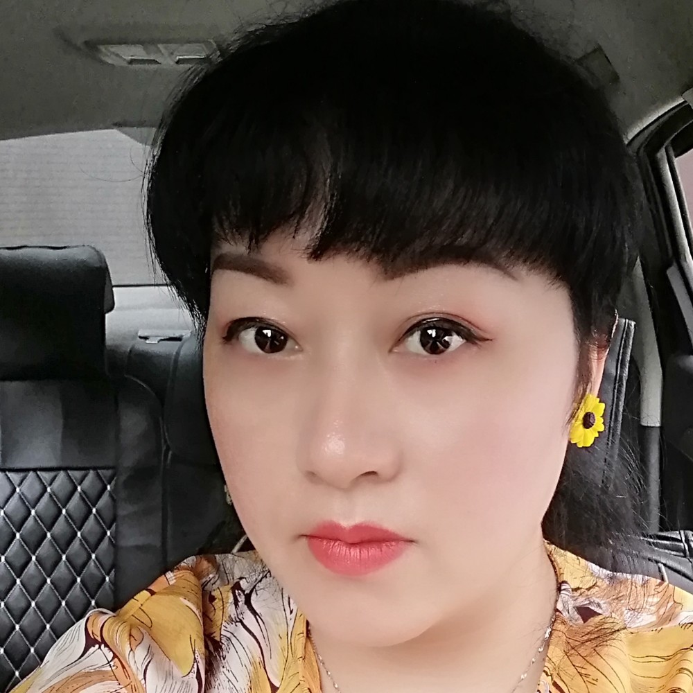 草丛迎含糊的照片