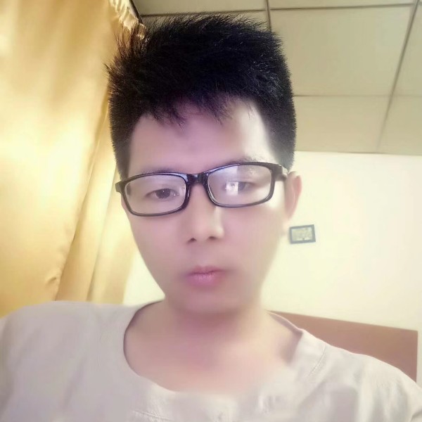 沐樱迅速的照片