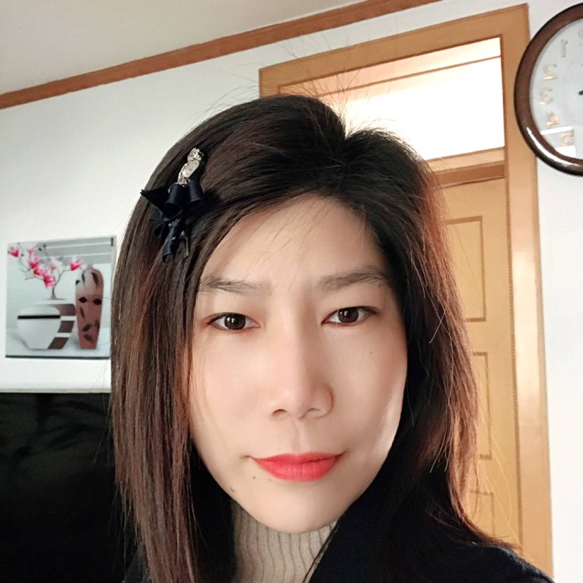 纤冰素手，拨清弦的照片