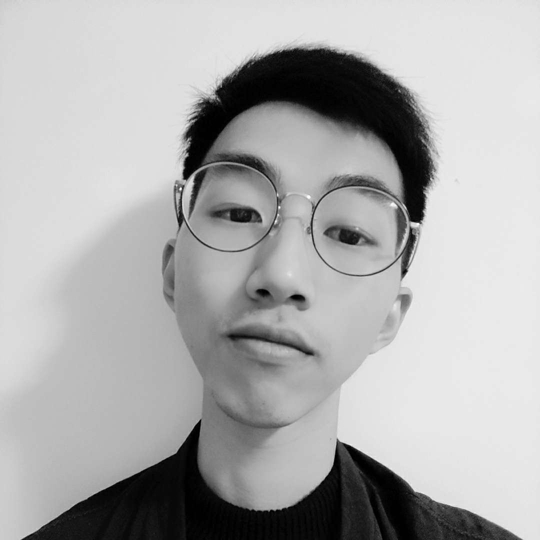 小熊猫闻动听的照片