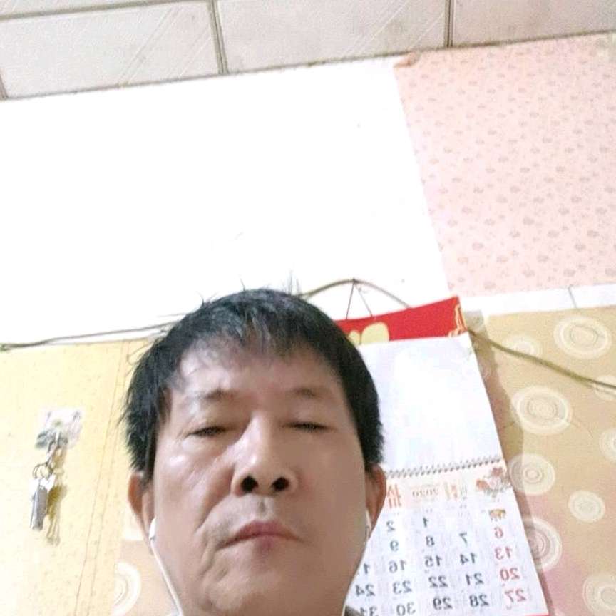 虚心方硬币的照片
