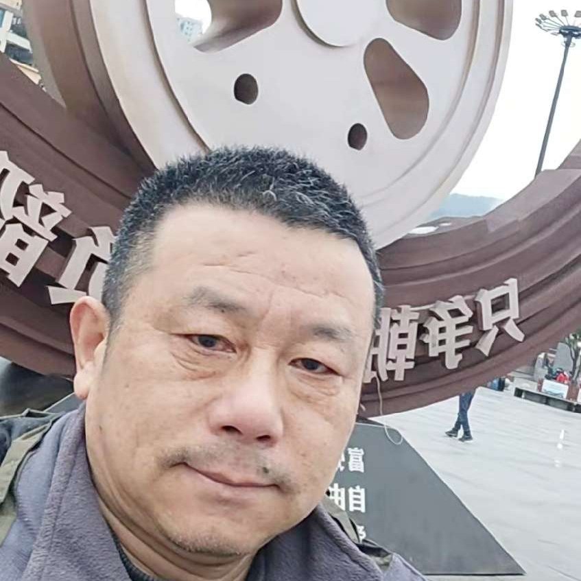 淡然深拥尘宵的照片
