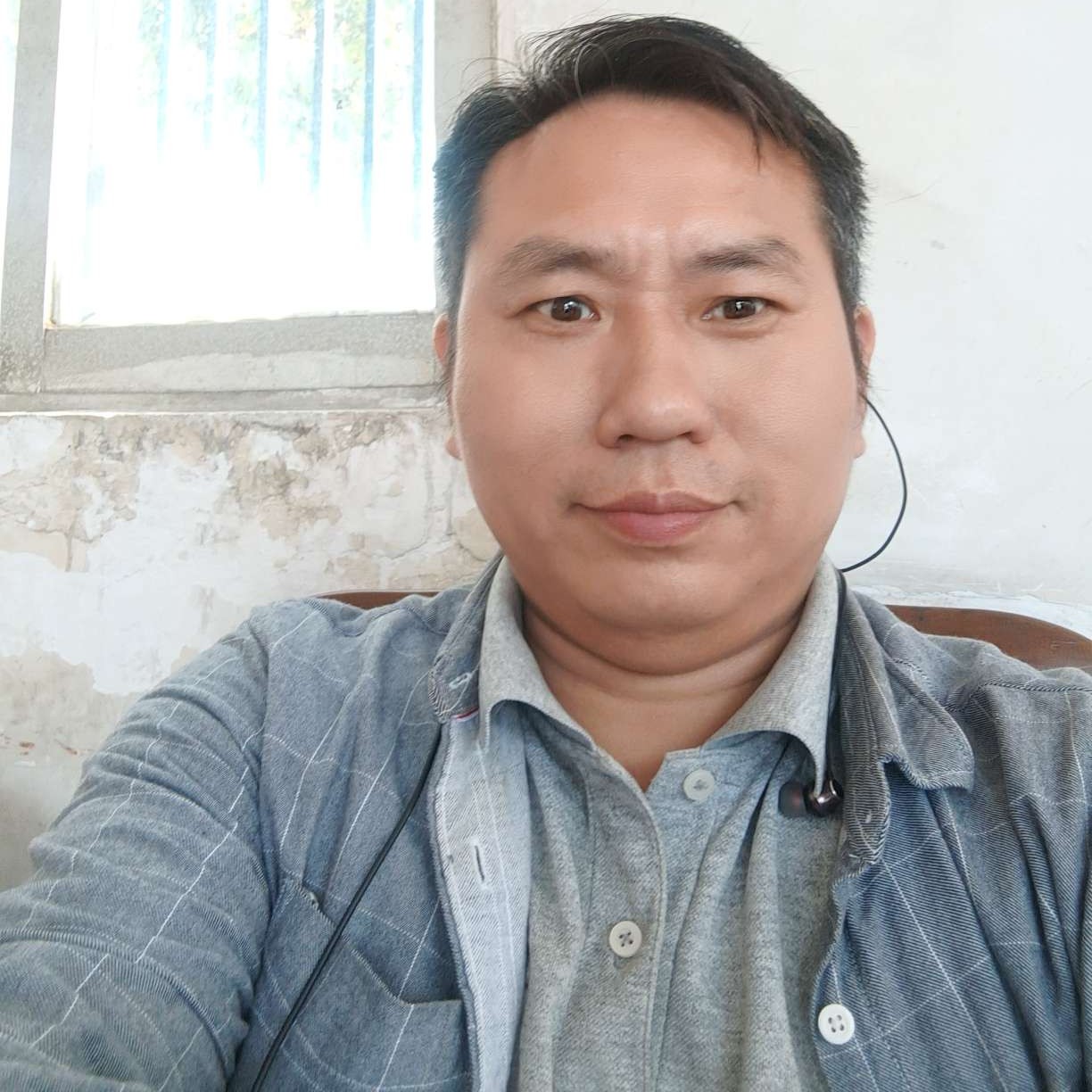 早晨爱恋缥缈的照片