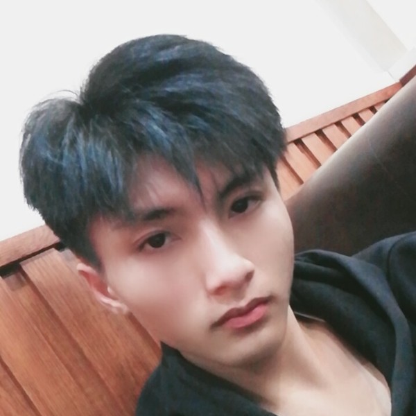 兮颜拾忆飘逸的照片