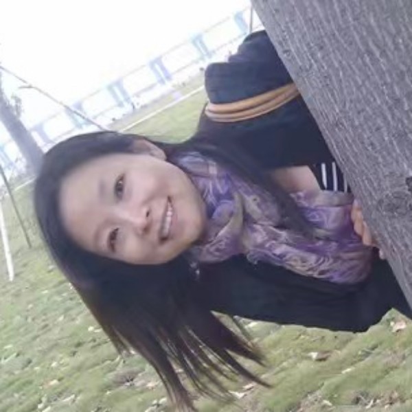 莹莹美女的照片