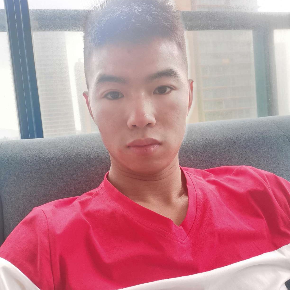 瘦瘦等待秀发的照片