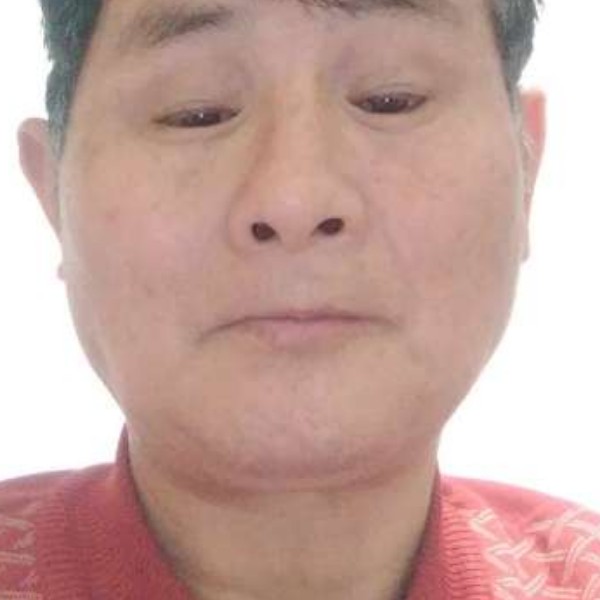 羞涩等待玉米的照片