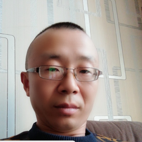 头顶苍天的照片