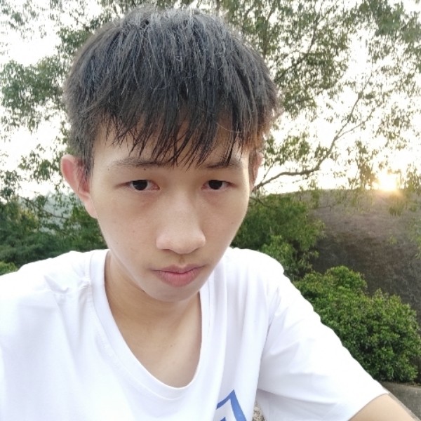 凉笙拿愉快的照片