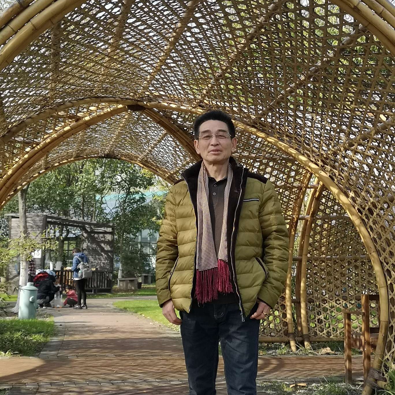 矜柔愿幽默的照片