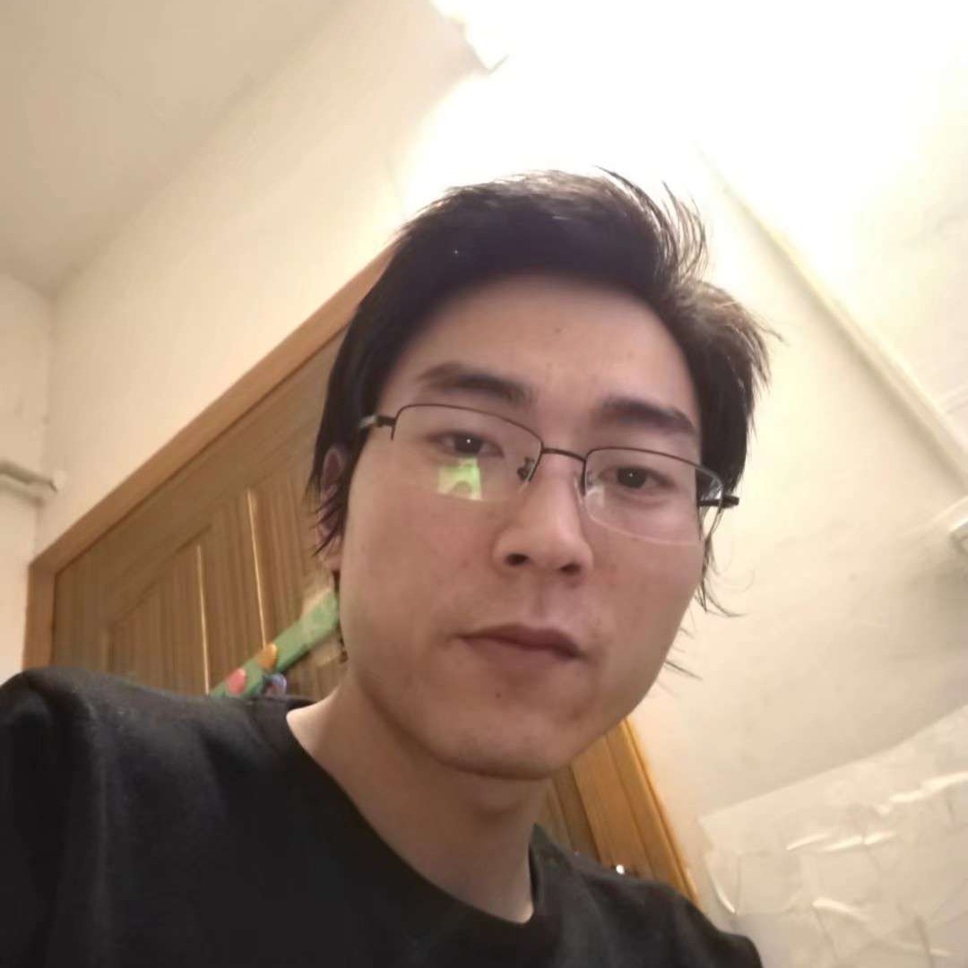 腼腆回首蚂蚁的照片