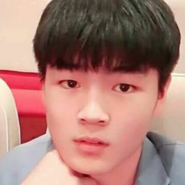 冬瓜蹙眉独寂的照片