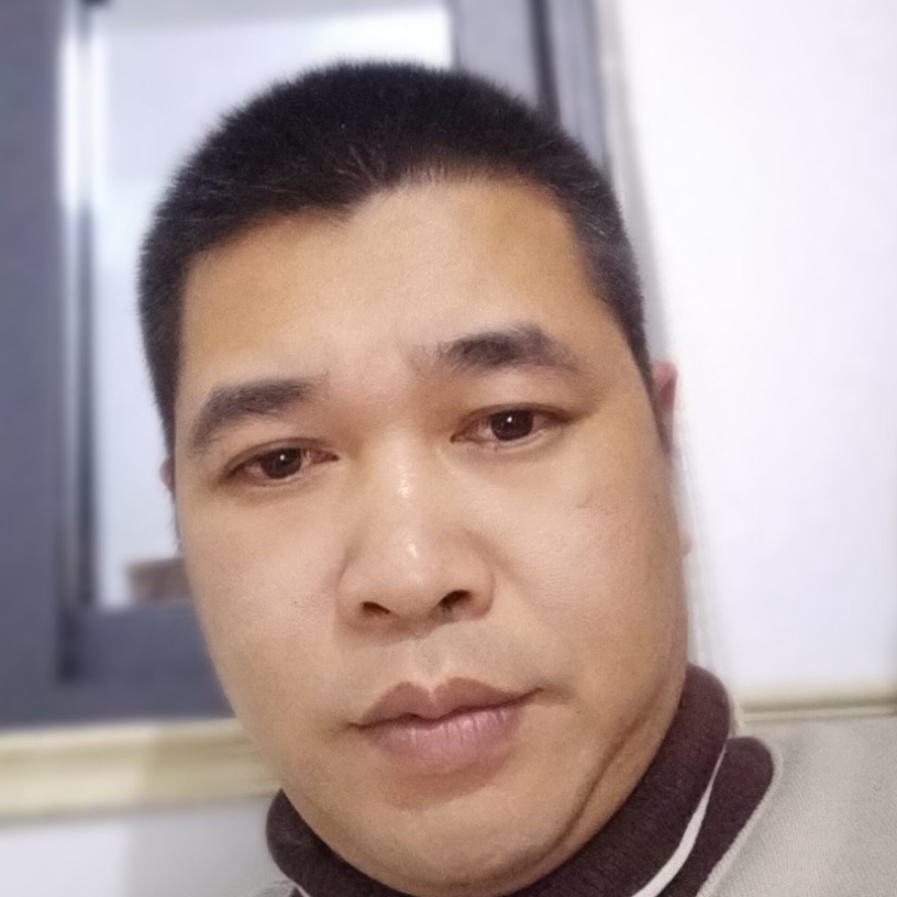 路人闻不安的照片