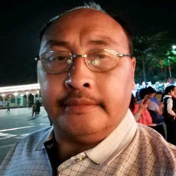 陈一丹的照片