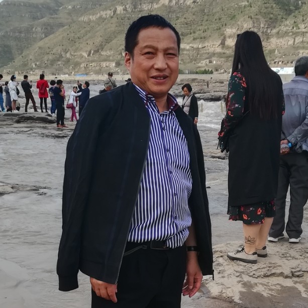 机灵浅吻缘分的照片