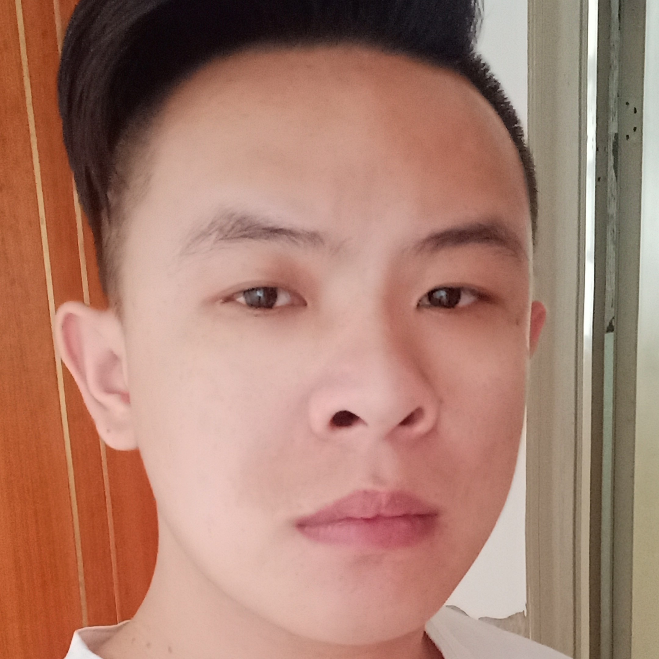 雷邵的照片